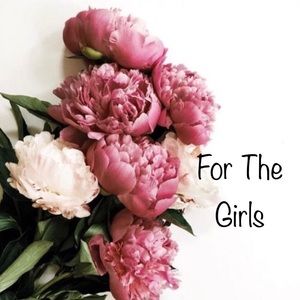 • Girls clothing & accessories below!